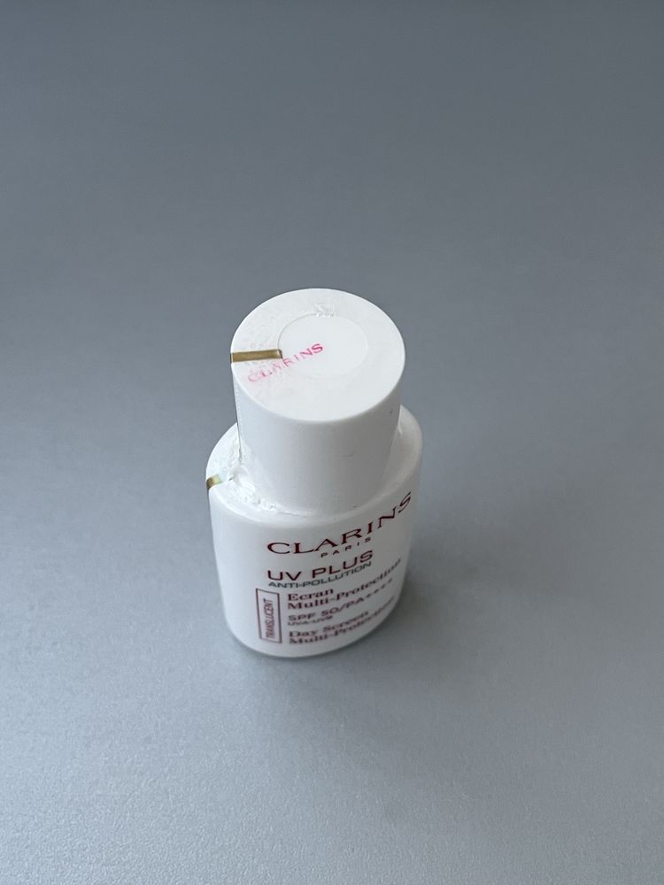 450 грн‼️ Захисний флюїд-екран для обличчя Clarins SPF 50