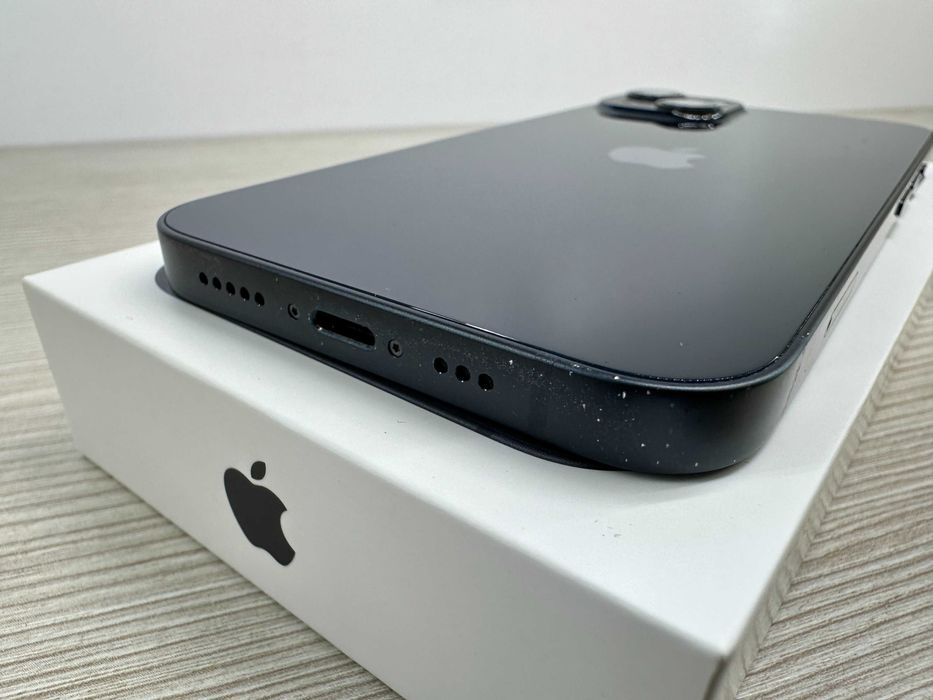 Smartfon Apple iPhone 13 4 GB / 128 GB 5G