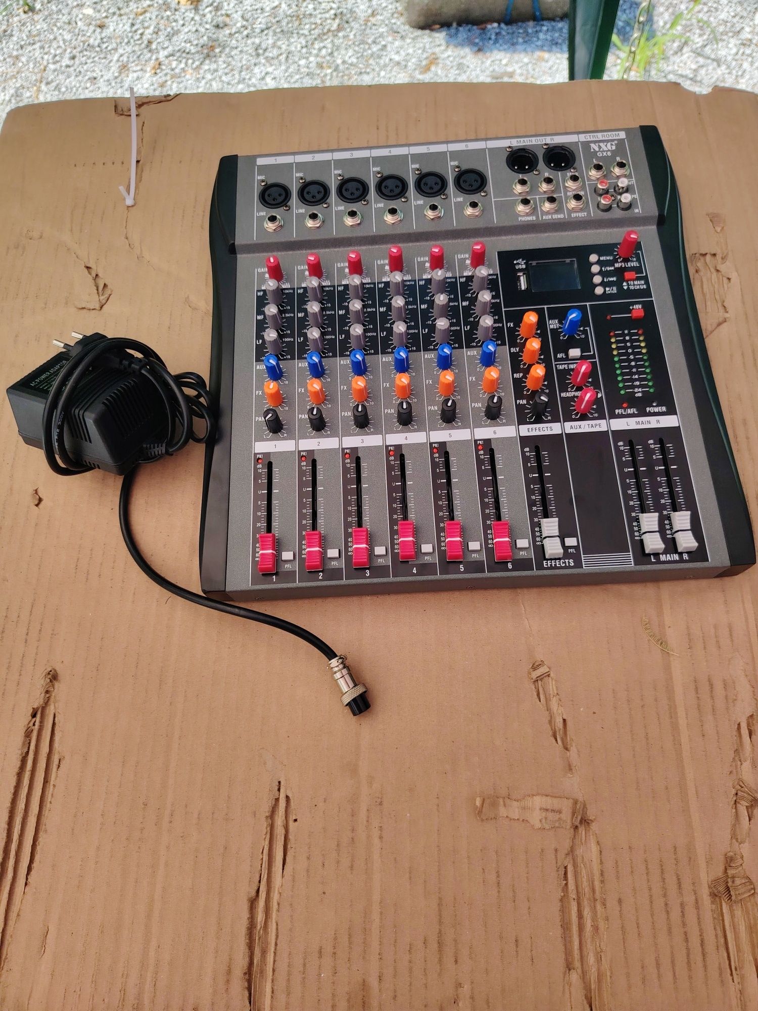 Mesa de som com bluetooth