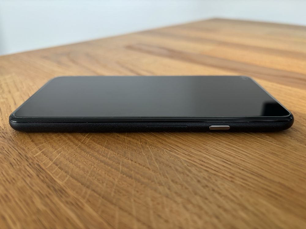 Google Pixel 5 8/128Gb Just Black (Global Version)