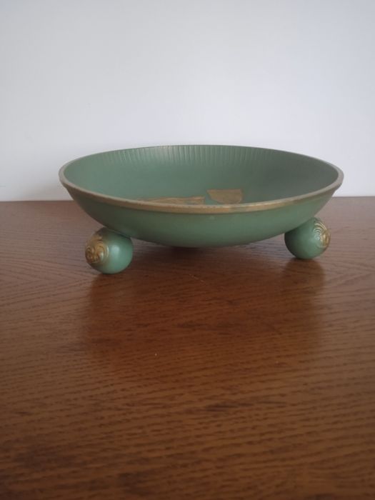 Metalowa misa, patera.