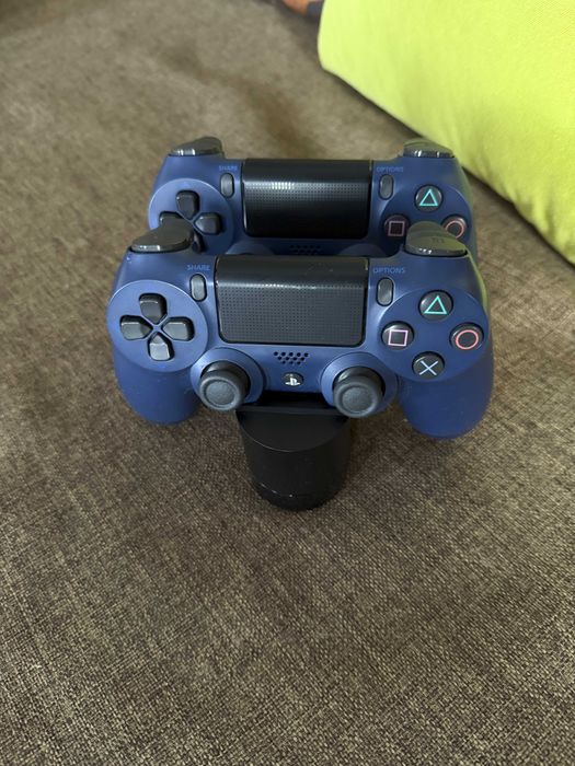 Оригінальна зарядна станція для контроллерів Sony Dualshock 4