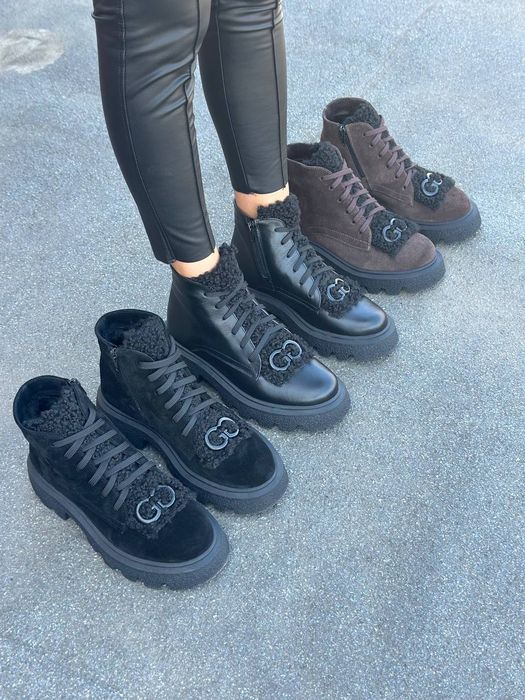 Жіночі шкіряні демісезонні черевики в кольорах