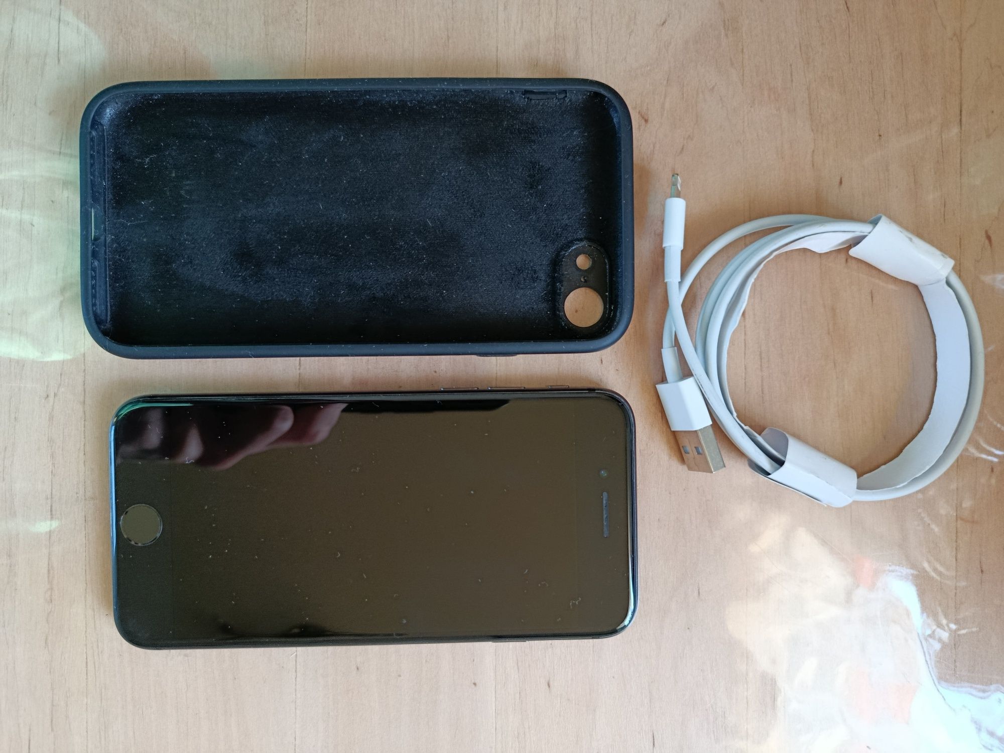 Телефон iPhone 8 r-sim