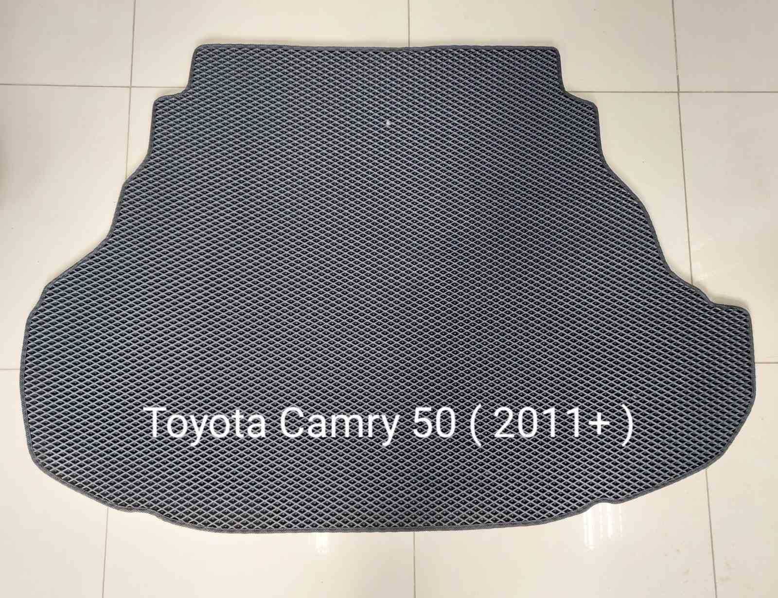 Килимки в салон EVA Toyota Corolla Verso Camry Auris Avensis LC200