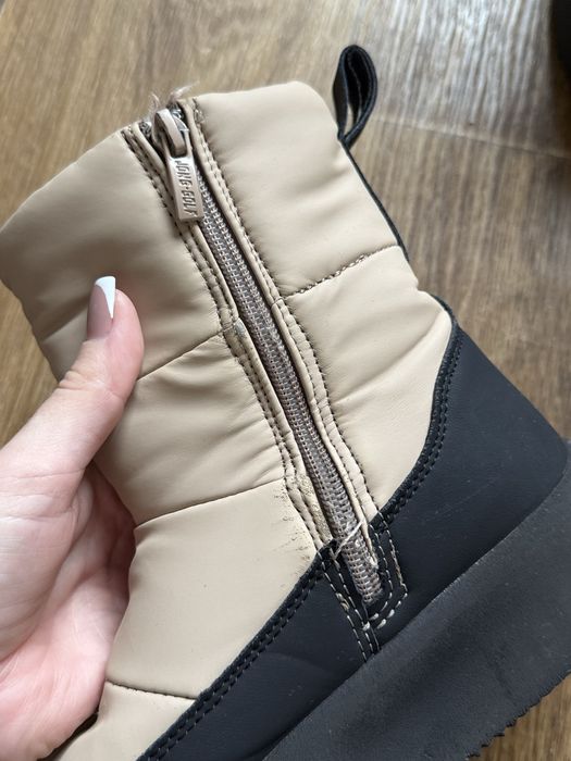 Зимові сапожки на дівчинку