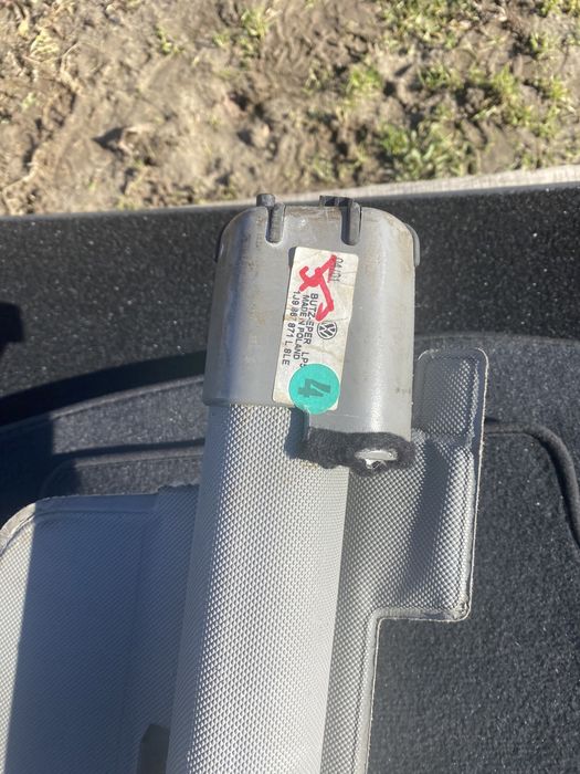 Шторка багажника VW golf 4 (1999-2003)