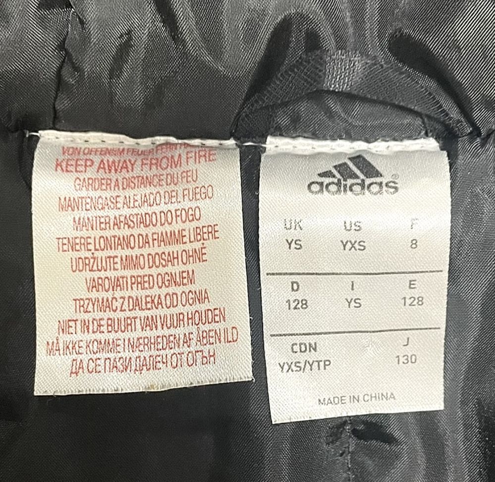 Продам фирменную куртку Adidas!