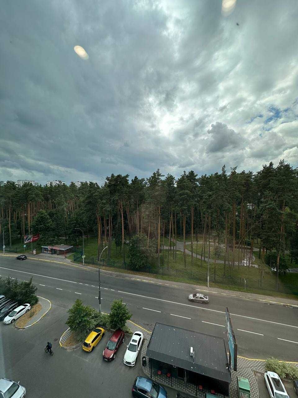 2-кімнатна квартира з ремонтом видом на парк у центрі Ірпеня