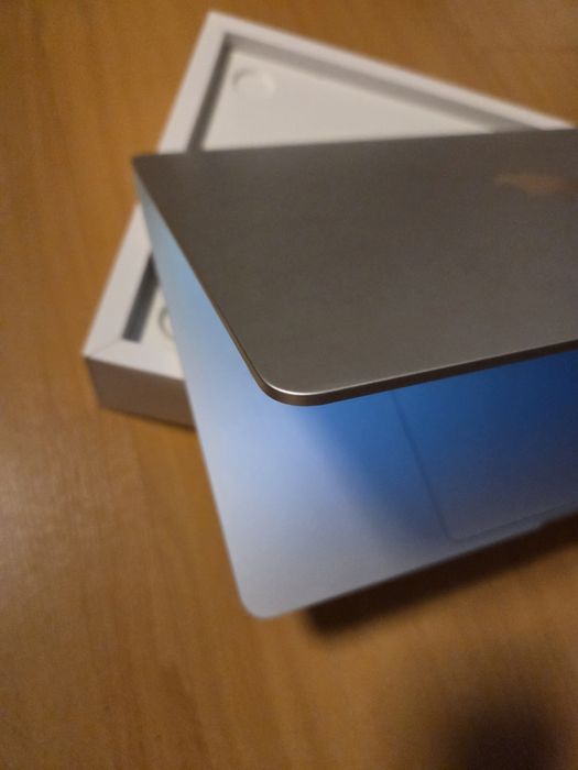 Macbook Air 15 pol. 16GB/256GB M3 como novo