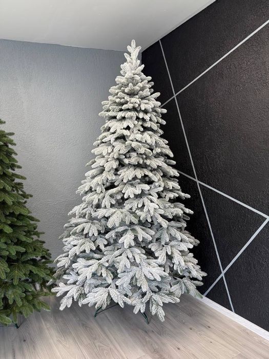 Штучна лита засніжена ялинка