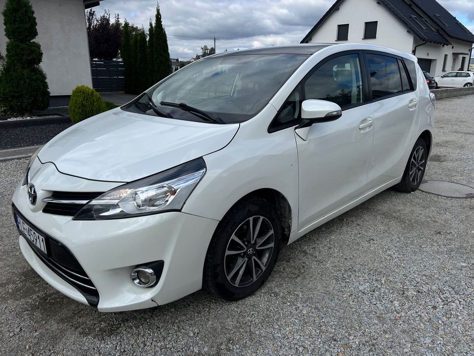 Toyota Verso Stan bardzo dobry