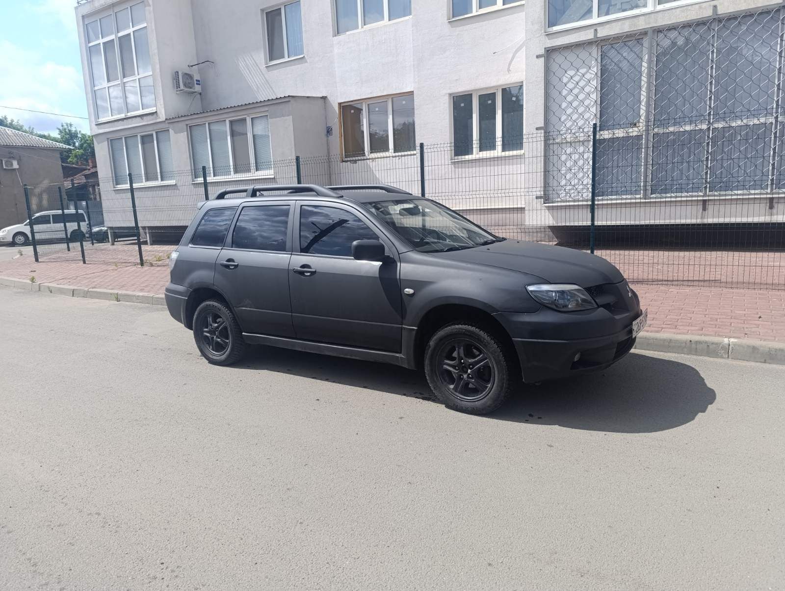 Митсубиси оутлендер