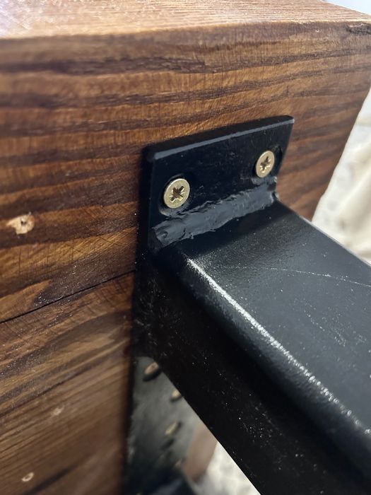 Stolik kawowy drewno lite metalowe nogi