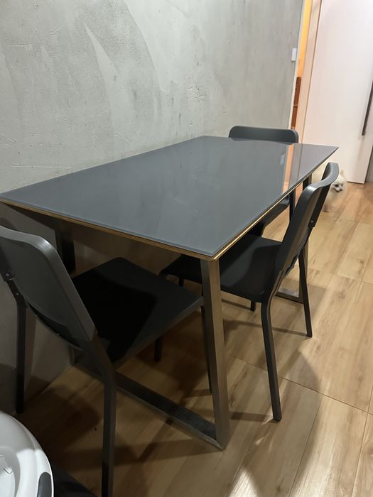 Mesa de refeicao