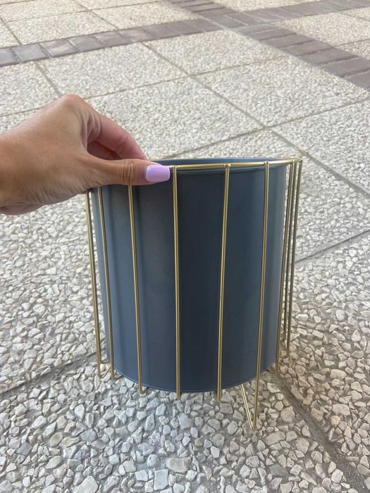 Conjunto Vaso Metálico