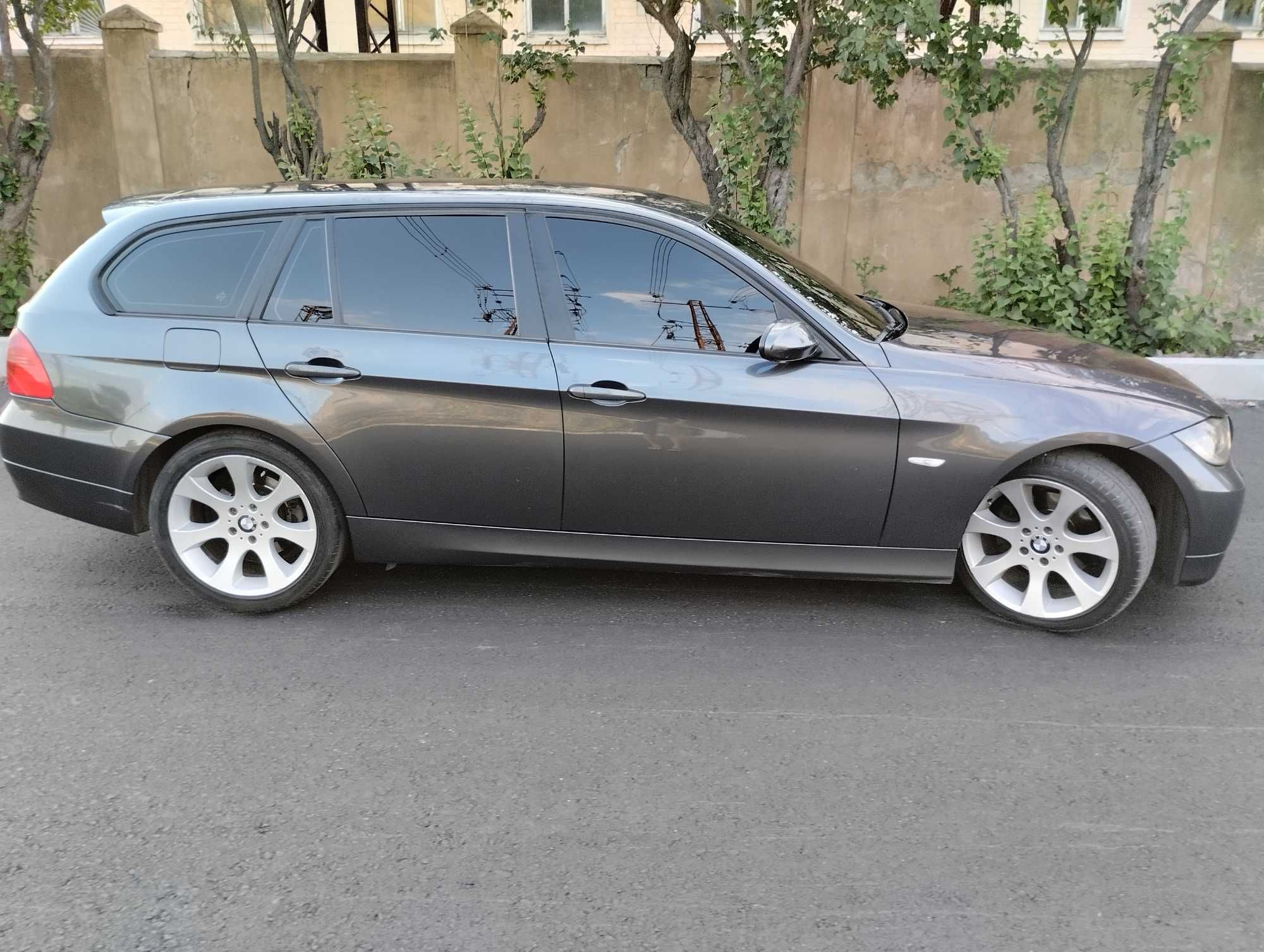 Продам BMW 320 d 2007