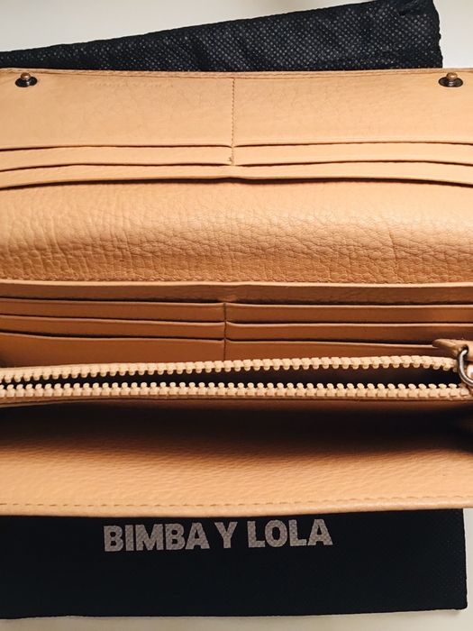 Carteira pele Bimba e Lola