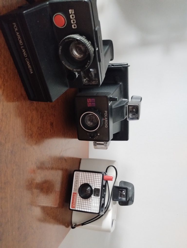 Insta aparaty: Polaroid Land camera 2000 / Polaroid EE55 /PolaroidSM20