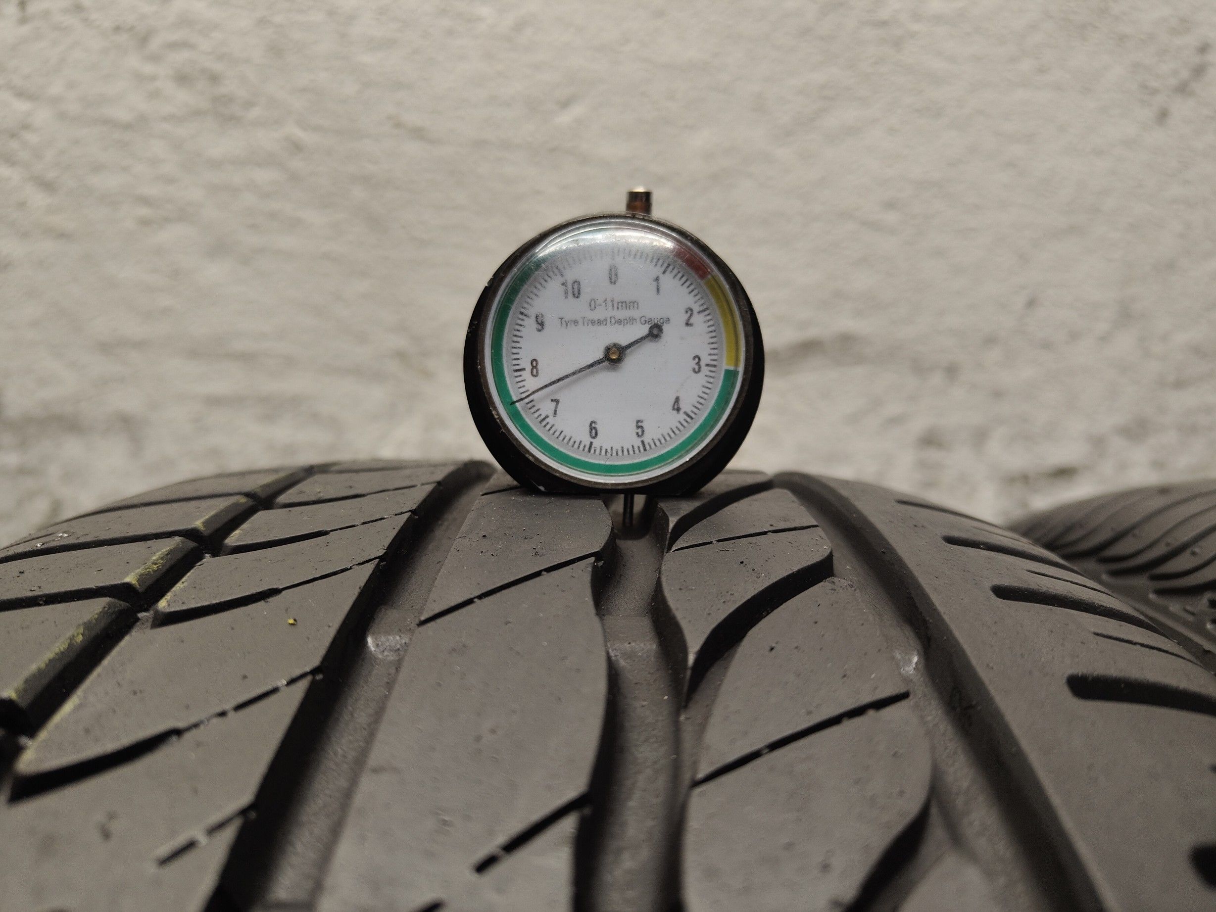2X 225/45R17 Opony Letnie Bridgestone 7.5mm