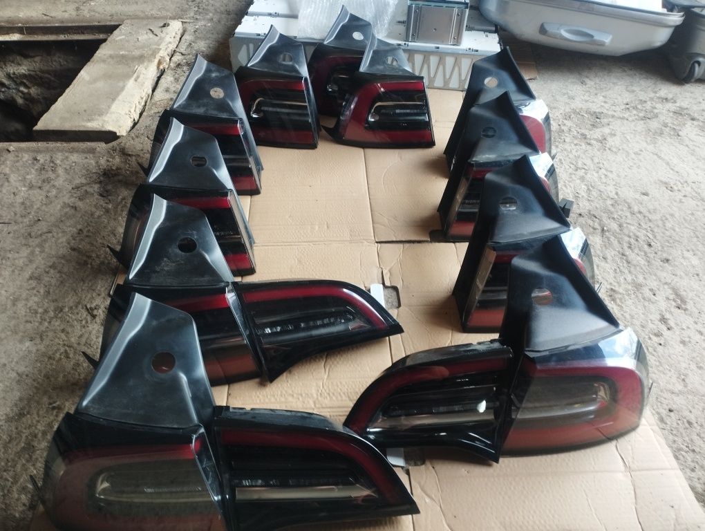 Стопи ліхтарі Tesla model 3/Y/S Оригінал Європа