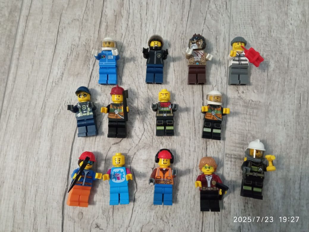 Około 6 kilo klocków LEGO