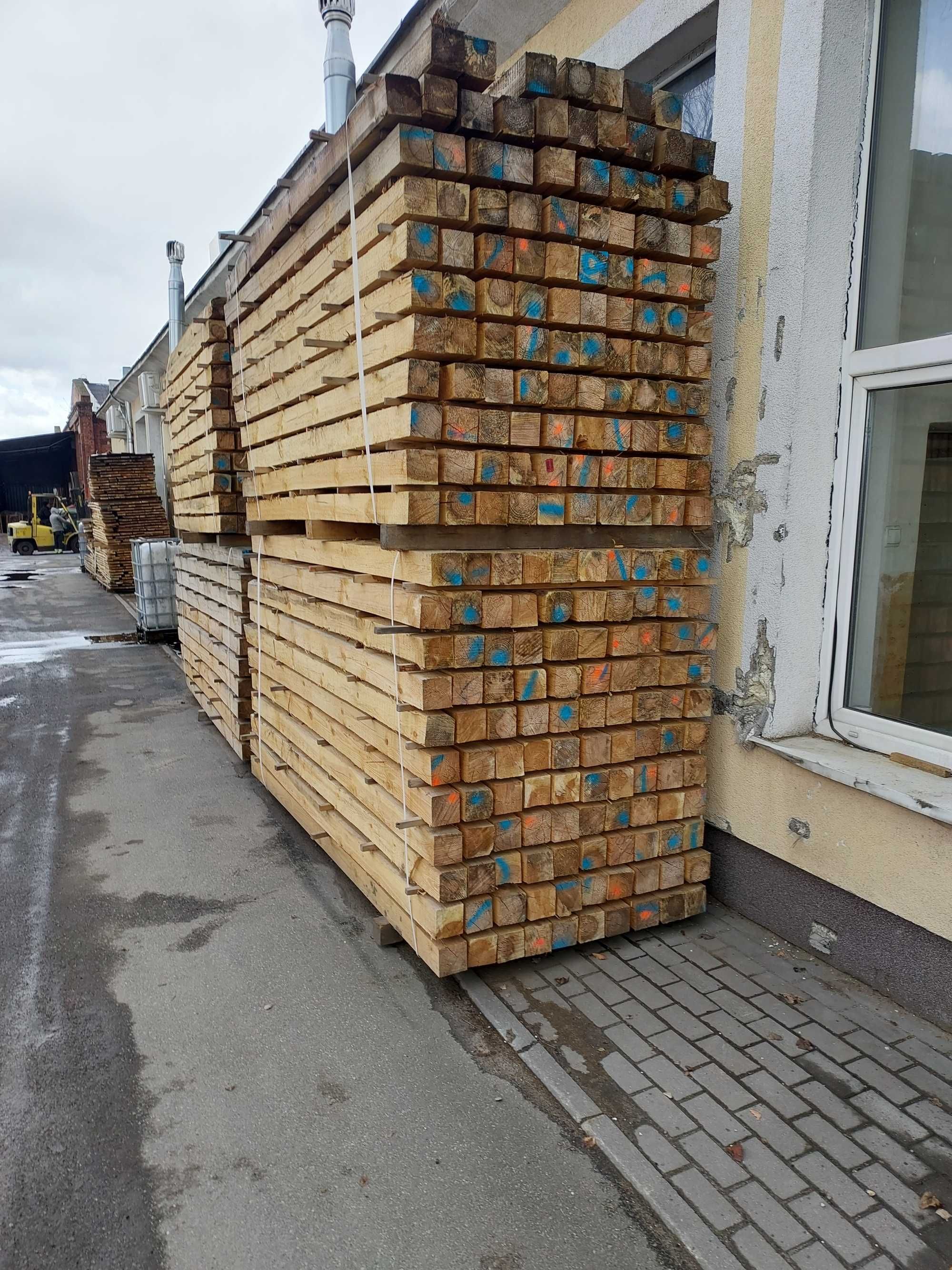 Więźba dachowa, kantówki, deski, drewno budowlane