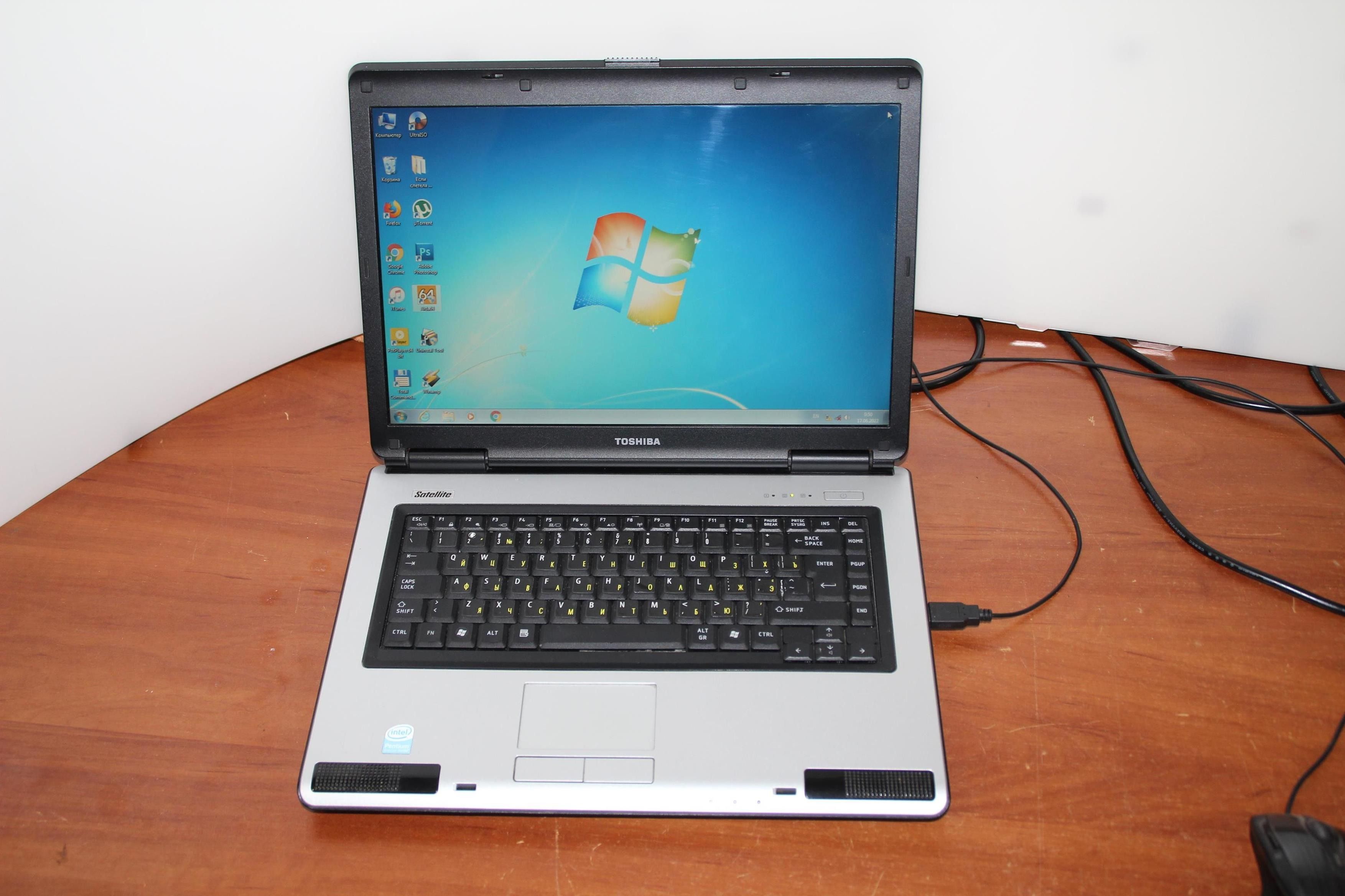 Ноутбук  Toshiba Satellite L40-15G Pentium DC 1.46GHz/2.5Gb/80Gb/15.4"