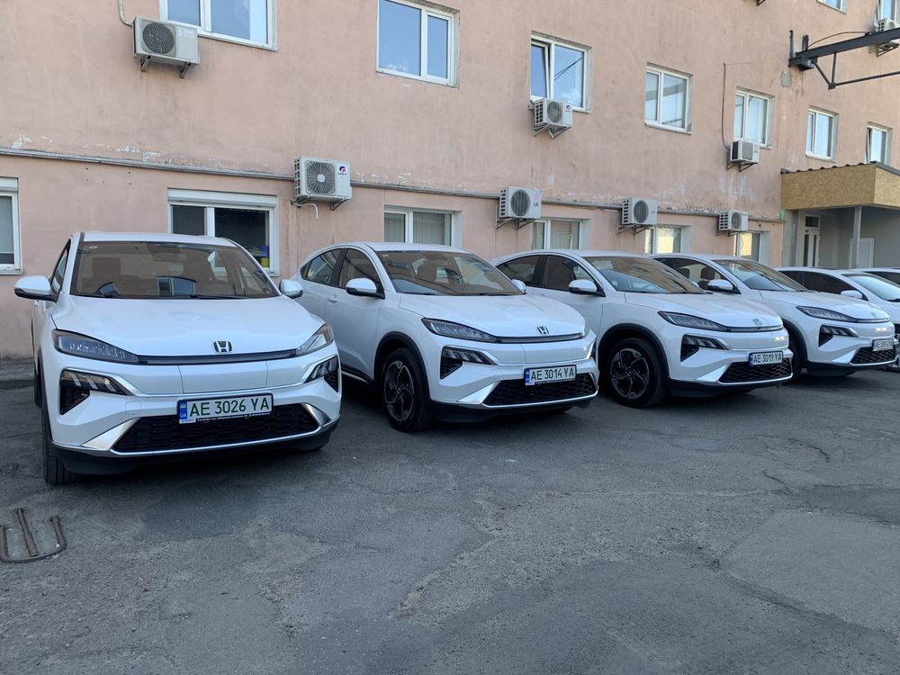 Оренда електромобіля Honda M-NV 2024 запас 500км