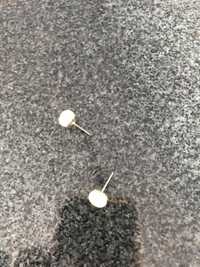 Srebrne kolczyki z perłą Średnica 0,80 mm perełek