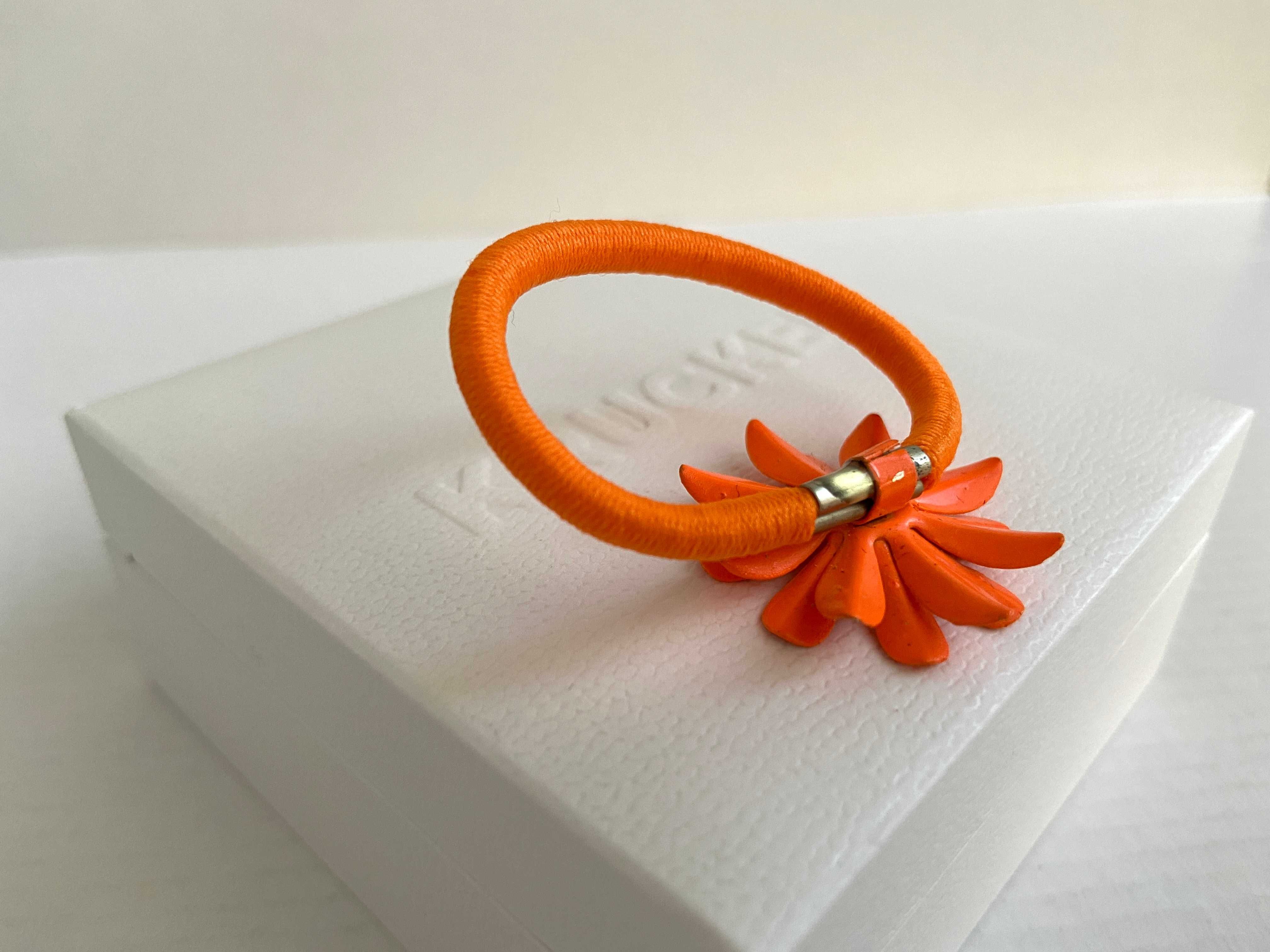 Elástico de cabelo laranja
