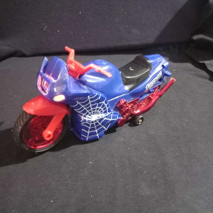 Mota Spiderman usada