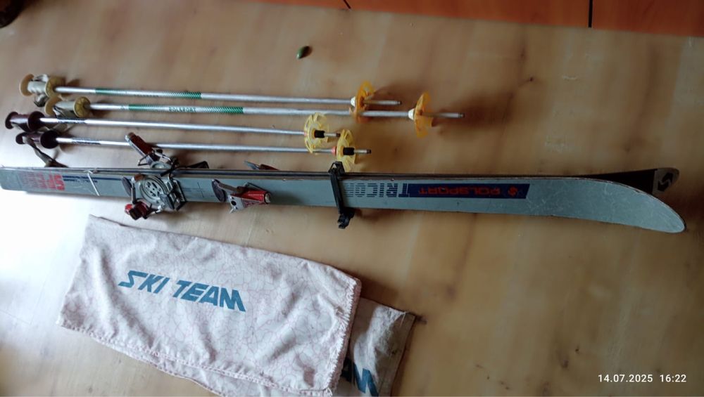 Narty + dwa zestawy kijków polsport zabytek