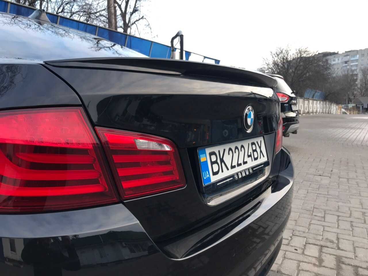 бмв ф10 спойлер M Performance f10 спойлер на кришку багажника ліп