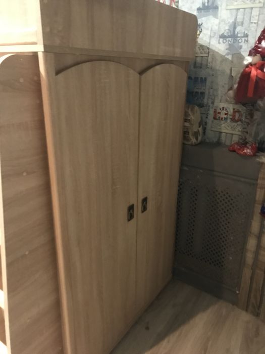 Продам ліжко двохярусне ( без нижнього)