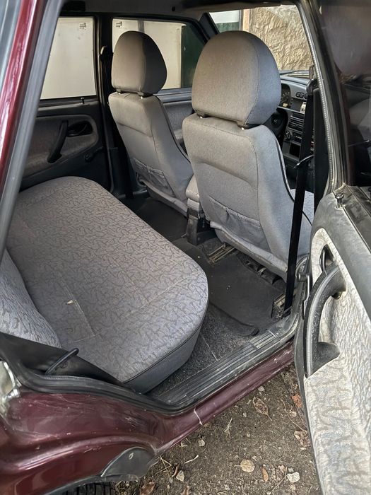 Продам машину ваз 2199