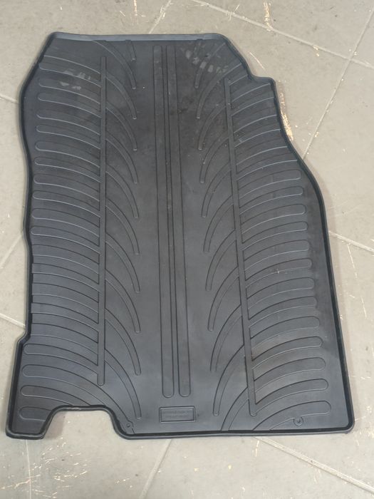 Zestaw gumowych wycieraczek Renault Kadjar 2015 Rezaw-Plast Azuga