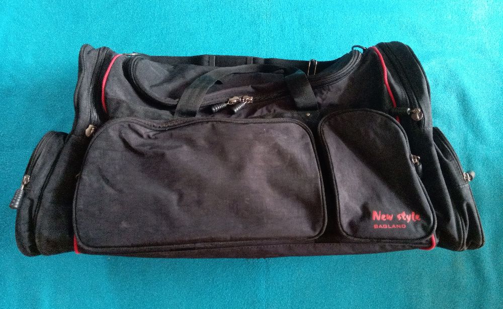 прочная дорожная вместительная (7 отделений) сумка