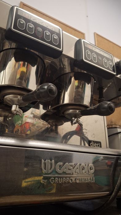 Máquina de Café c/ Moinho (Casadio)