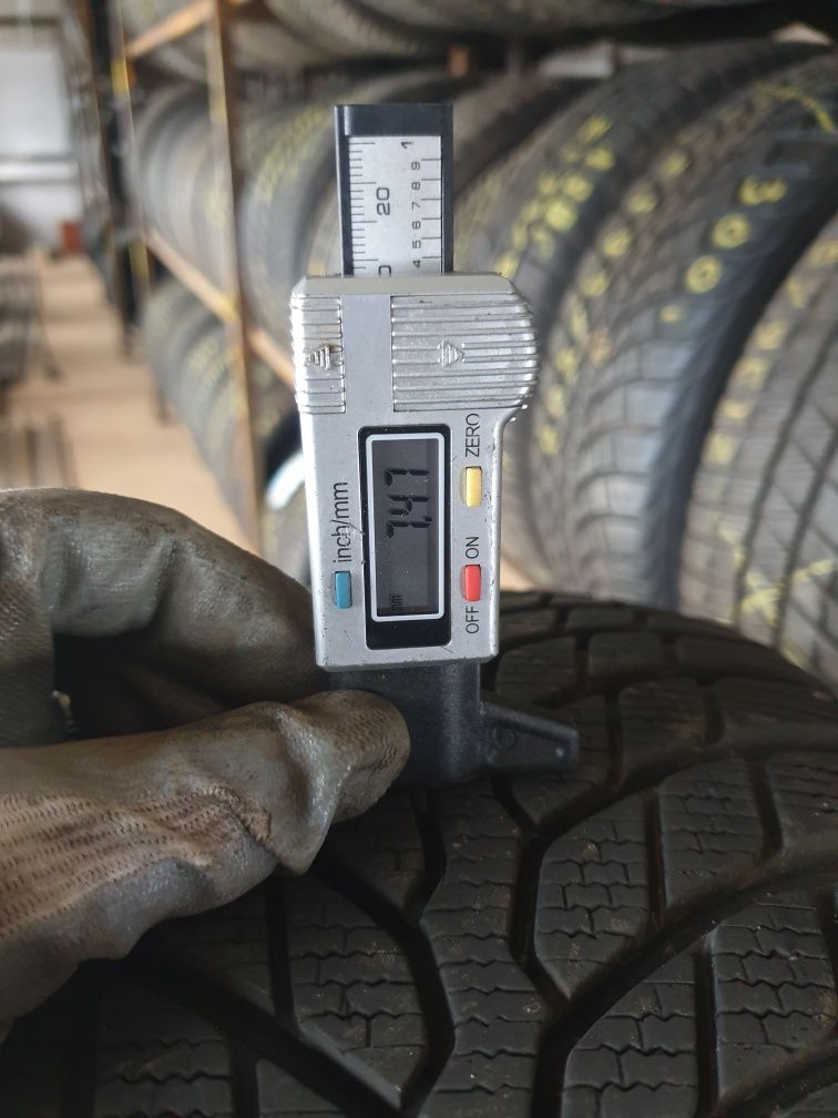 225/45R17 94V Bridgestone Blizzak LM-32s          Z237/70A