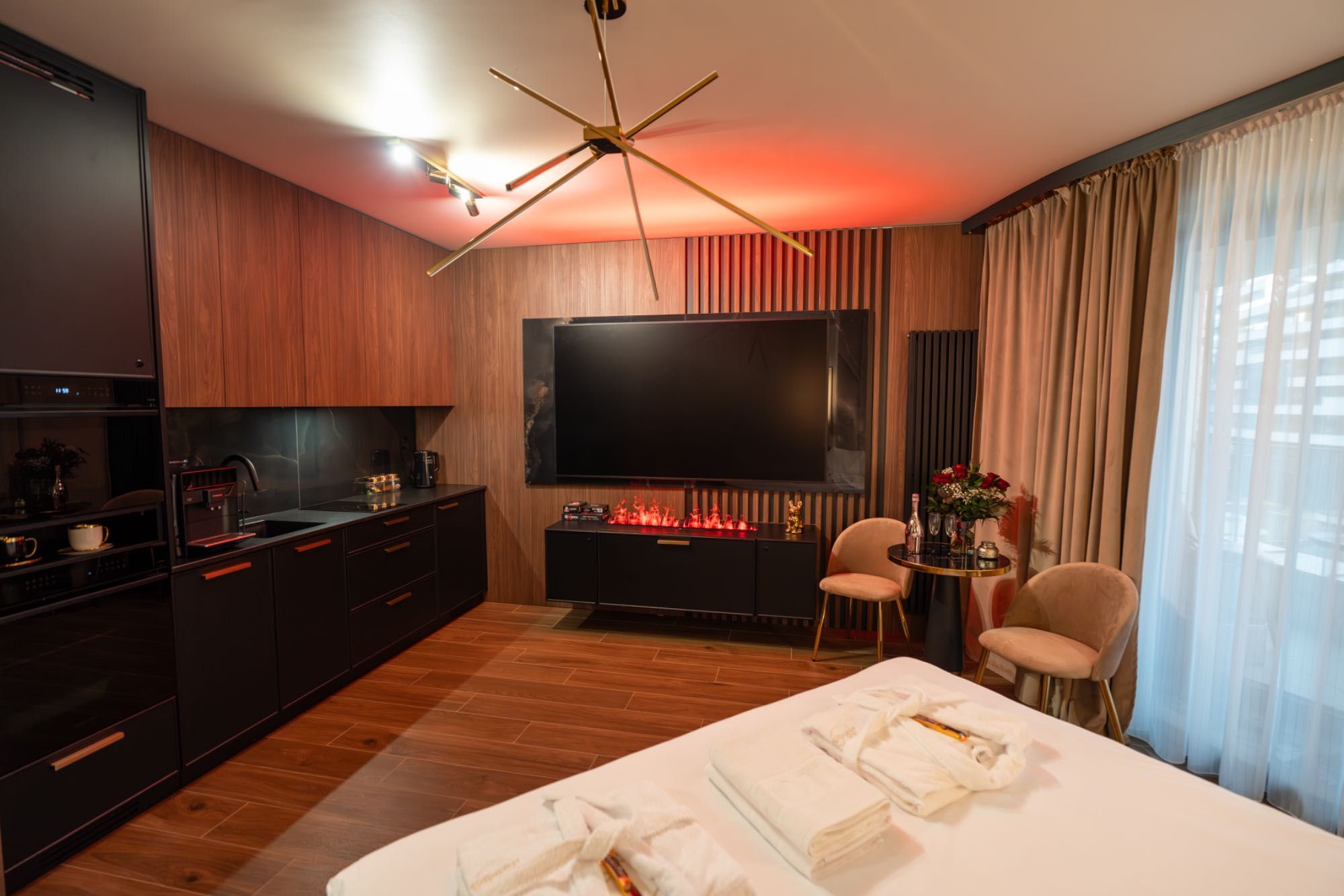 Apartment z Jacuzzi, Wiślane Tarasy, Kraków, na doby i godziny