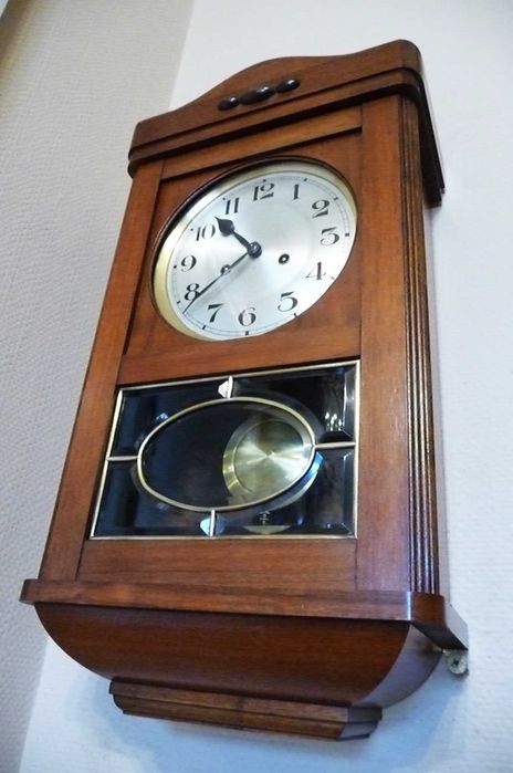 Piękny, nieduży zegar wiszący Becker, 3 struny, sprawny, po renowacji