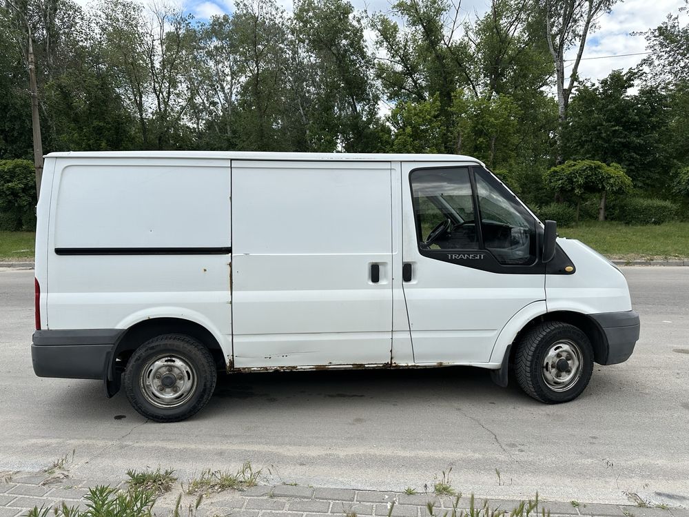 Ford Transit 2008 року обʼєм 2,2 дізель