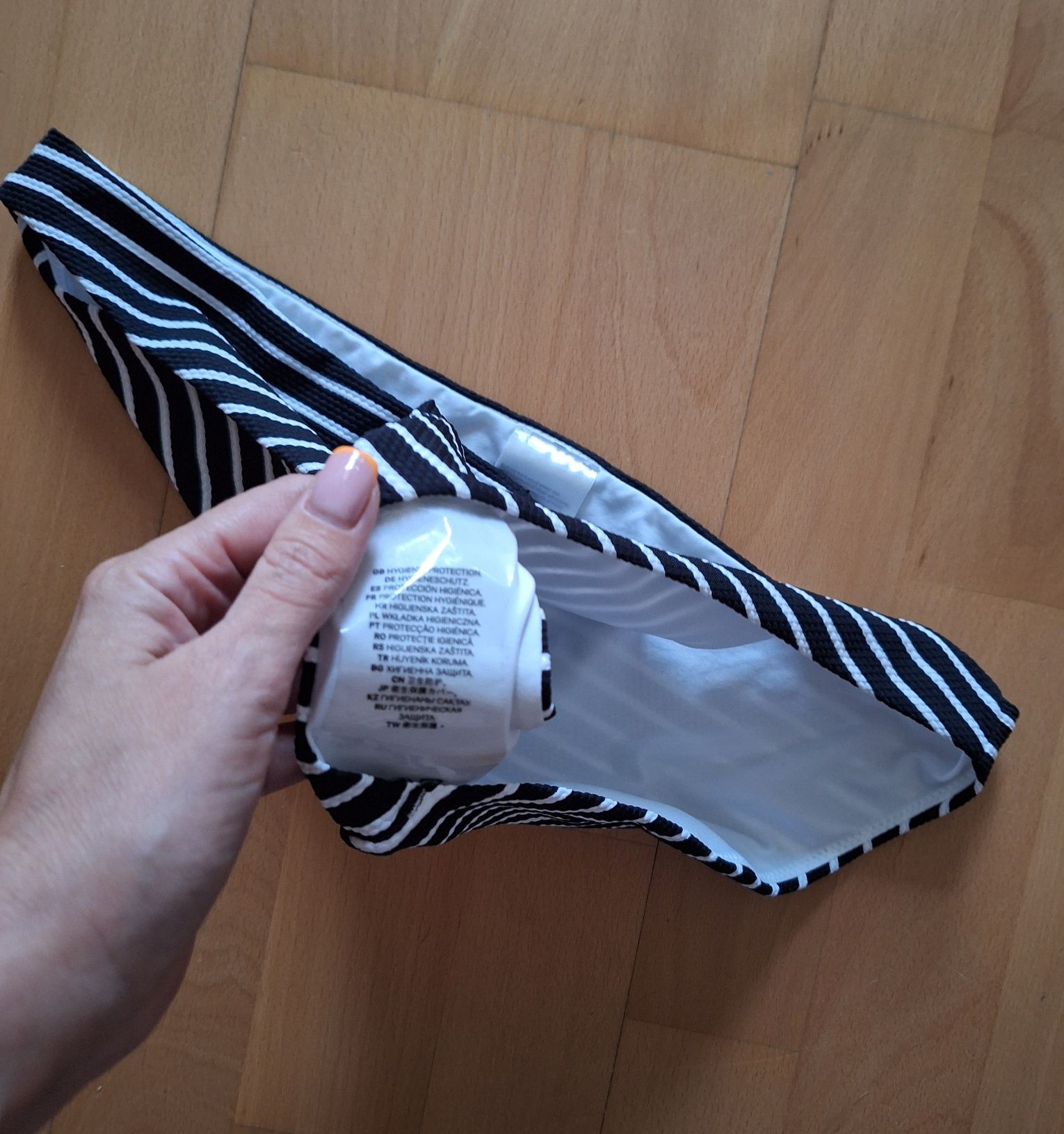 Zestaw, 2 pary majtek, majtki od stroju kąpielowego, H&M r. 46