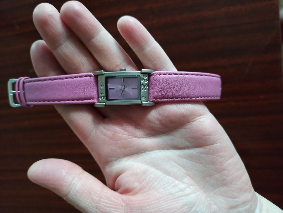 Часы наручные женские Q&Q