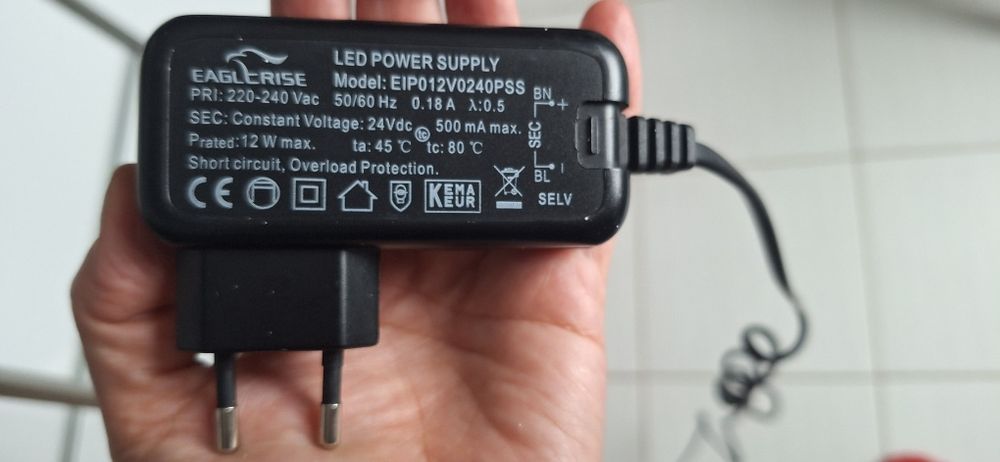 Lampa stojąca  led, uszkodzony jeden odcinek led