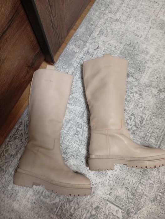 Продам демісезоні чоботи 39 розміру