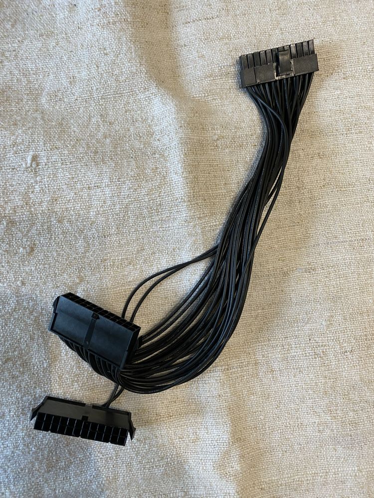 PSU Splitter 24 pin (Novo)