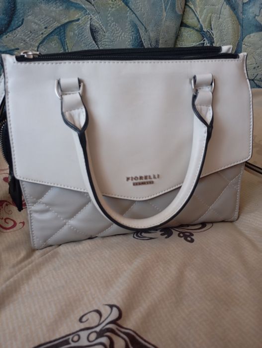 Сумка бренду Fiorelli