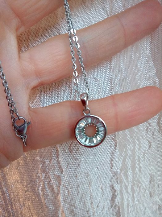 Srebrny naszyjnik z cyrkoniami